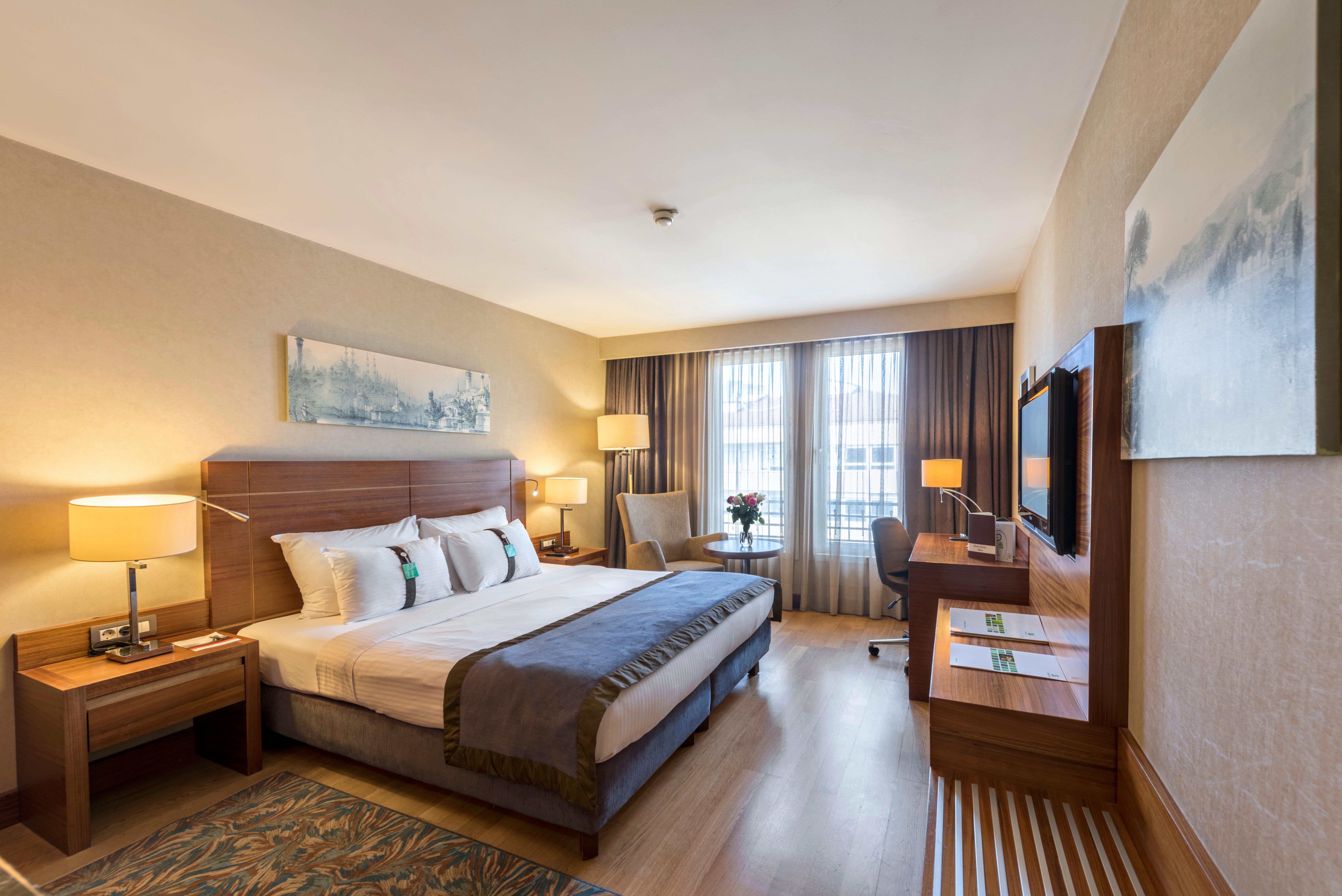 Holiday Inn Sisli By Ihg Istambul Exterior foto