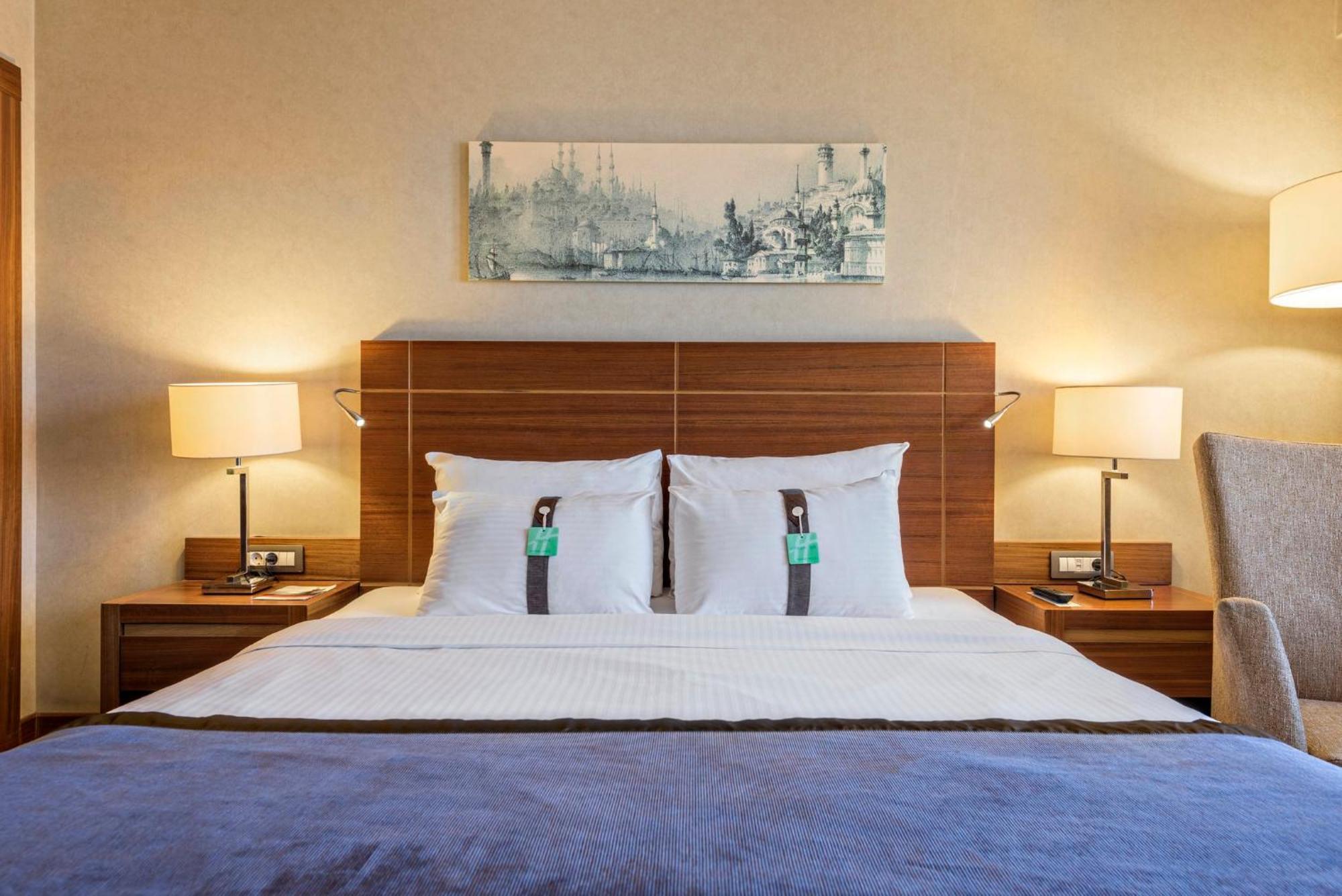 Holiday Inn Sisli By Ihg Istambul Exterior foto