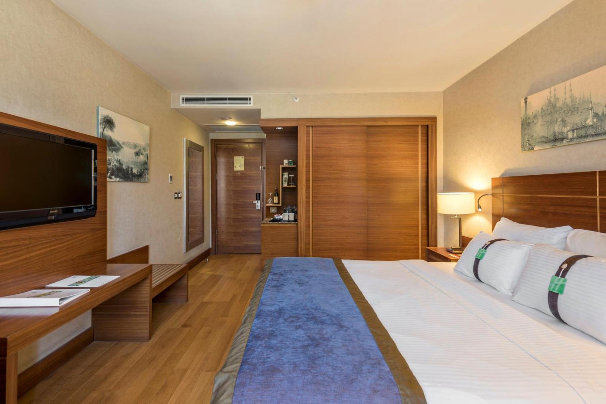 Holiday Inn Sisli By Ihg Istambul Exterior foto