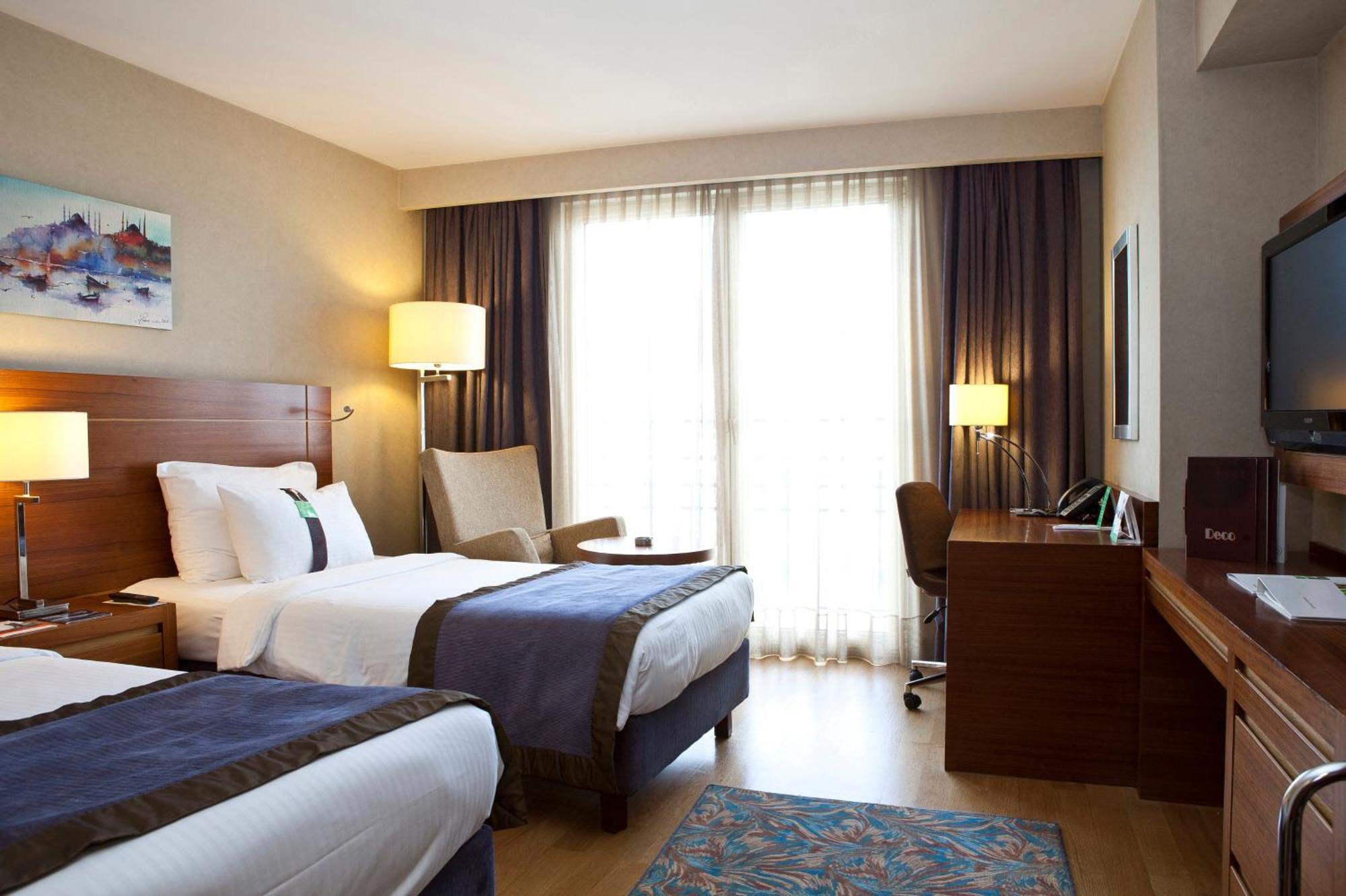 Holiday Inn Sisli By Ihg Istambul Exterior foto